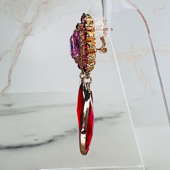 REVOLVE Anton Heunis Stud Clip Oval & Drop Earrings in Pink Red Amethyst Crystal - Picture 3 of 7